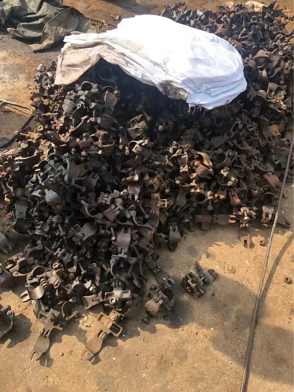 山东潍坊某企业废旧钢材一批