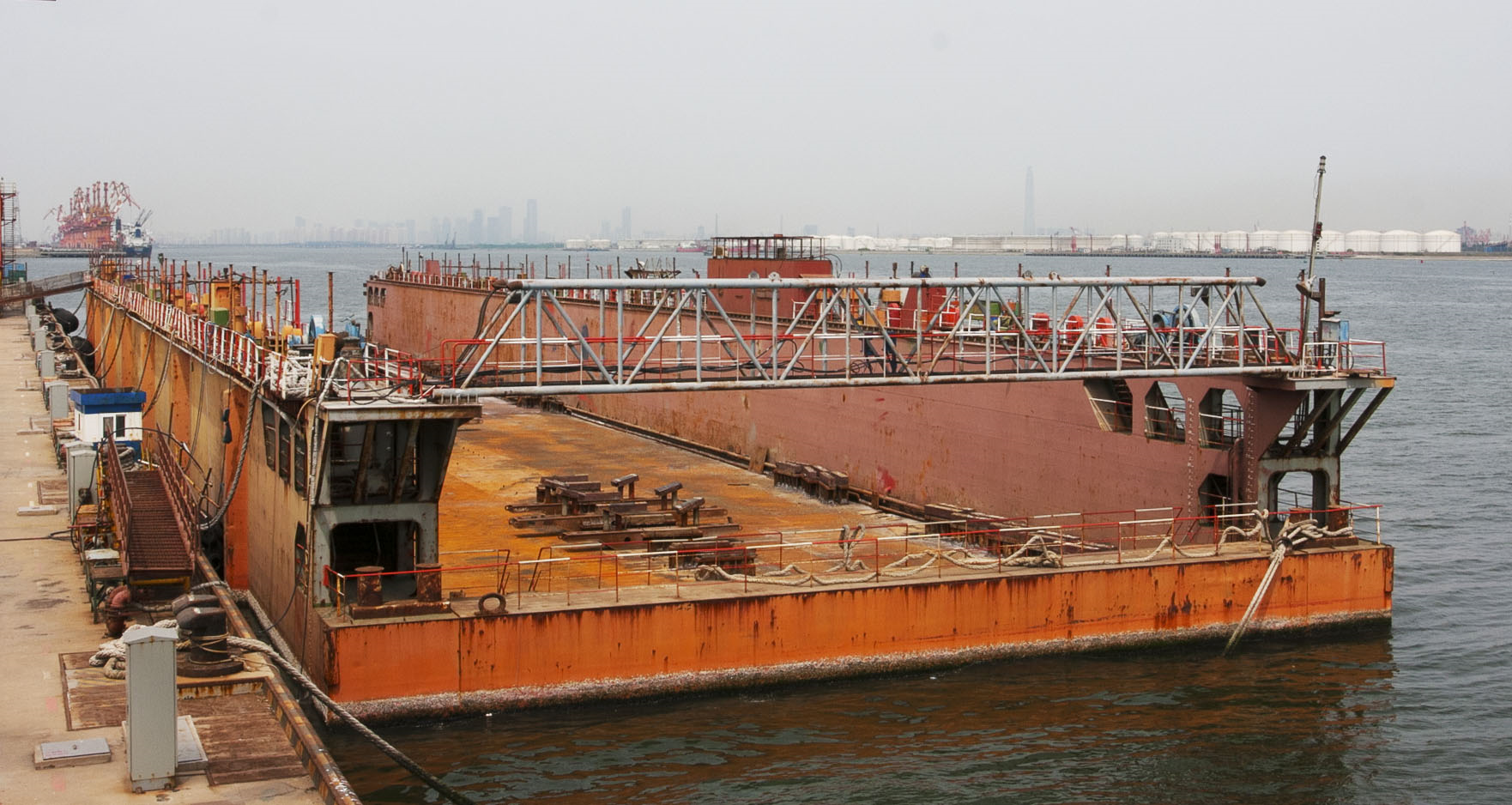 重工公司部分资产港船浮船坞1号出售招标